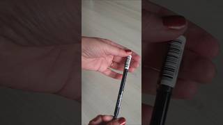 Astuce pour le crayon tatto liner astuce astucemaquillage makeup [upl. by Samohtnhoj428]