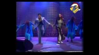 Hrithik Roshan amp Karisma Kapoor Performance  In HeartThrobs Concert 2002 [upl. by Yr123]