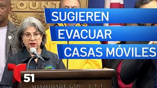 Alcaldesa Daniella Levine Cava sugiere evacuar casas móviles [upl. by Ponce650]