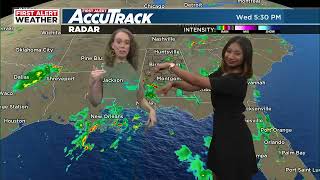 Tonia shows you how the green screen works  Life of a Meteorologist [upl. by Otxilac]