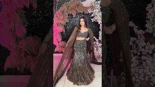 Shadi par Maine liya Janhvi kapoor red carpet look😍 snehasachdeva26 wedding fashion [upl. by Goddord]