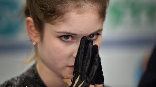 Julia Lipnitskaia Skates Through Cramp at Grand Prix 2016  Playing through the Pain  CBC Sports [upl. by Bala113]