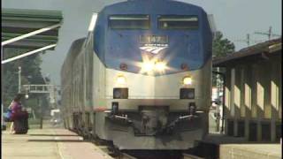 Amtrak Southwest Chief station stop in Galesburg Illinois [upl. by Oinotnaesoj394]