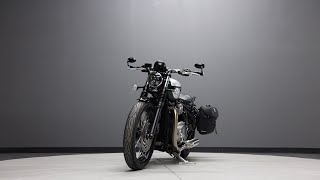 2017 TRIUMPH BONNEVILLE BOBBER  TEST RIDE TRI808399 [upl. by Enilauqcaj]