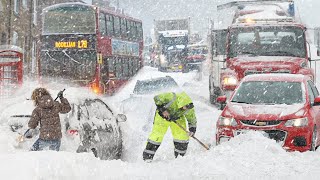 England is Freezing Crazy Snow Storm in London UK Dec 12 2022 [upl. by Yellas]