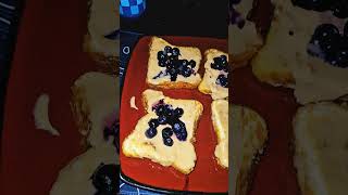 Breakfast anabolic French toast with peanut butter sause and blueberries 🫐 😋 [upl. by Weston405]