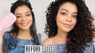 HOW TO DEFINE CURLS USING THE TANGLE TEEZER  CURLY HAIR ROUTINE [upl. by Ydnor]