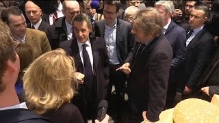 Sarkozy quotCarla un Big Mac ça lui fait plaisirquot [upl. by Enyrehtak58]