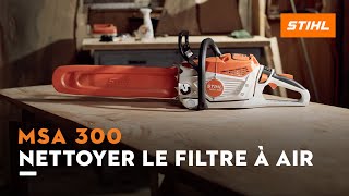 Tronçonneuse à batterie MSA 300 STIHL I Nettoyage du filtre à air [upl. by Savvas]