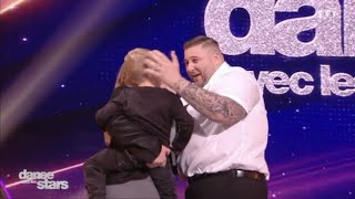 Danse avec les stars 2024  Nico Capone s’effondre en larmes en retrouvant sa femme et son fils [upl. by Yesdnik]