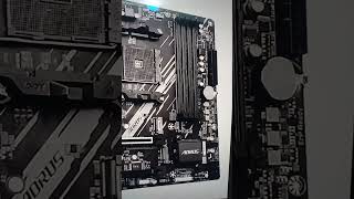 Gigabyte B550m Aorus ELITE gaming pcgamer computergaming pcgaming [upl. by Nedyaj198]