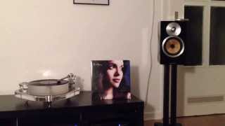 Norah Jones Nightingale Vinyl Classic Records 200g Clearaudio BampW Bowers Wilkins Rotel Phonomena [upl. by Delacourt]