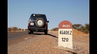 Route de lUranium  RTA Niamey Agadez [upl. by Hamitaf]