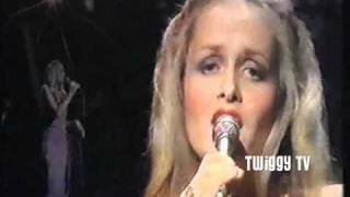 TWIGGY  HERE I GO AGAIN live TOTP 1976 [upl. by Ancelin]