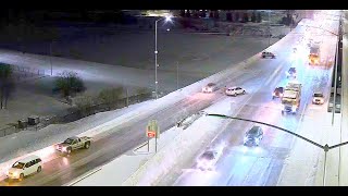 Des Moines MultiCar PileUp Caught on Camera Jan 16 2024 [upl. by Sayre]