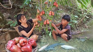 Yummy Red fish and Rose Apple to cooking and eating with brother in forest [upl. by Mighell51]