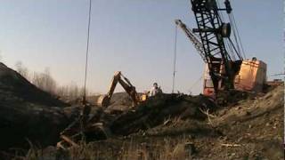 Bucyrus Erie 22B Dragline at work [upl. by Tandie19]