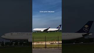 Saudia Airlines Landing at Kualanamuairport From Surabaya airplanelanding planespotting [upl. by Anol]