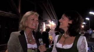 Sabine Christiansen trifft Wiesn Gaudi TV auf dem Oktoberfest 2009 [upl. by Eldnek]