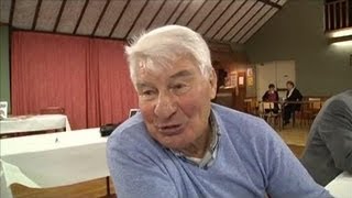 Raymond Poulidor en vedette au salon du livre Aube [upl. by Linetta876]