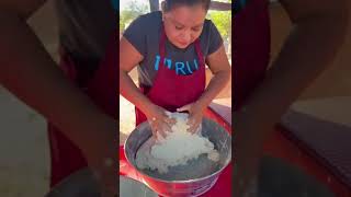 Amasando para las tortillas en Bamicori [upl. by Sanbo]