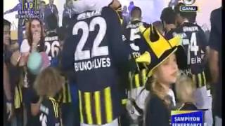 Tavukları Pişirmişem  Fenerbahçe 19 Şampiyonluk Kutlaması [upl. by Analart]