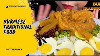 BURMESE TRADITIONAL FOODRICE NOODLES FISH SOUP EGGS  HOMEMADE MOHINGA [upl. by Notyal422]