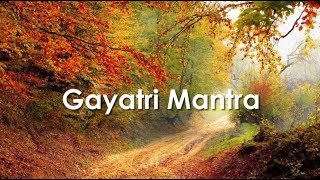 Gayatri Mantra  OM BHUR BHUVA SVAHA  Con información en Español y Letra en simultáneo HD1080 [upl. by Neenad]