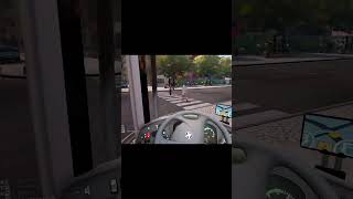 Clip Bus Simulator 21 Esquivando el choque [upl. by Arvie]