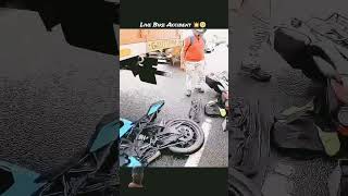 automobile liveaccdient biker bikeridergirl motovlog bikersroadrage rider roadragewithgirl [upl. by Eanram607]