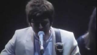 Oasis  Dont Look Back In Anger  Live in Seoul Korea 2009 [upl. by Corilla938]