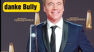 Deutscher fernsehpreis 2023 Michael Bully Herbig bekommt den Preis fürs liebenswerk [upl. by Rafe]