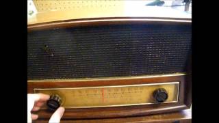 Repair of a Zenith G730 AMFM tube radio [upl. by Janiuszck]