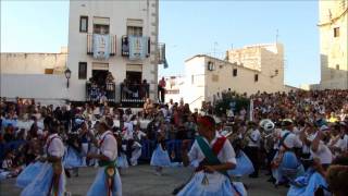 Actuación del Grup Local de Danses de Peñíscola [upl. by Suirauqed192]