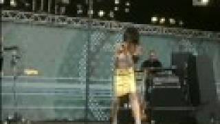 PJ Harvey Somebodys Down Somebodys Name live Werchter 01 [upl. by Wernher]