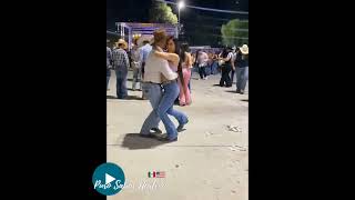 Bailando Cumbia Suave [upl. by Rimaj]