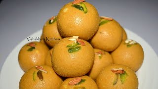 Besan ke Ladoo  बेसन के लड्डू हलवाईके जैसे  with English sub Vishakhas Kitchen [upl. by Lateh]