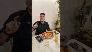 Come vorrebbero rispondere i Camerieri pizzeria napoli divertente comico [upl. by Pricilla683]