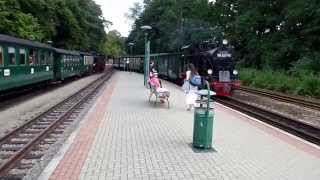 Zugkreuzung Bahnhof Binz  Rügensche Bäderbahn [upl. by Ayaet]