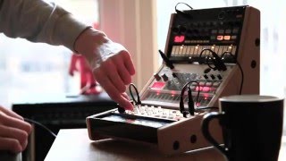 KORG VOLCA Keys  Sample  Beats  quotPerfecting a Dropquot  Live Tutorial  Jam by justleroy [upl. by Ayamat45]