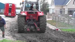 Trekkertrek Tholen 2011 vertrekken vanaf het terrein gaat niet helemaal vanzelf [upl. by Macpherson]