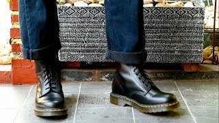 Dr Martens 1460 Black Smooth [upl. by Ennaeus800]