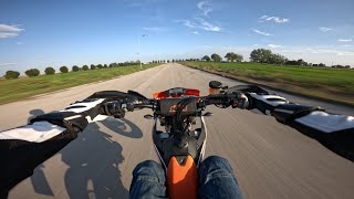 KTM 450 SMR 24 VS DUKE 890R 21  TEST  RAW [upl. by Areikahs]