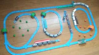 Capsule Plarail カプセルプラレール 巨大な駅 [upl. by Anelas]