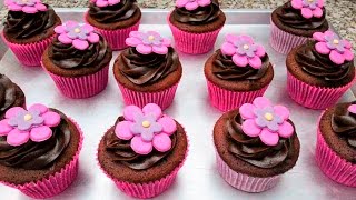 Massa para cupcake de chocolate [upl. by Leahcin859]