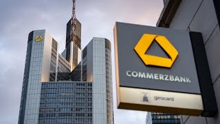 Finanzexperte sieht hohes Risiko in CommerzbankÜbernahme [upl. by Yrtnahc]