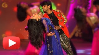 Ketaki Mategaonkar amp Prathamesh Parab Perform At Zee Talkies Comedy Awards  Mala Ved Lagale [upl. by Nairdna]