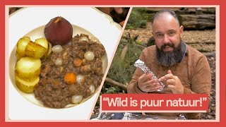 Wildstoof met gepofte pastinaak en stoofpeertjes  Buiten koken met Ramon 5 [upl. by Charters928]