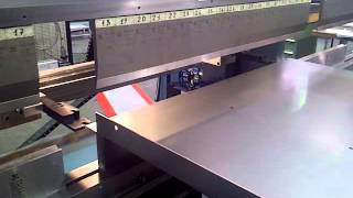 Salvagnini B3 Smart Hydraulic Press Brake with auto tool change [upl. by Korry]