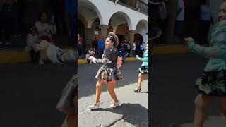 Hermosa caporalita que roba suspiros por las calles de Huamanga danza caporales Ayacucho [upl. by Hildagarde110]